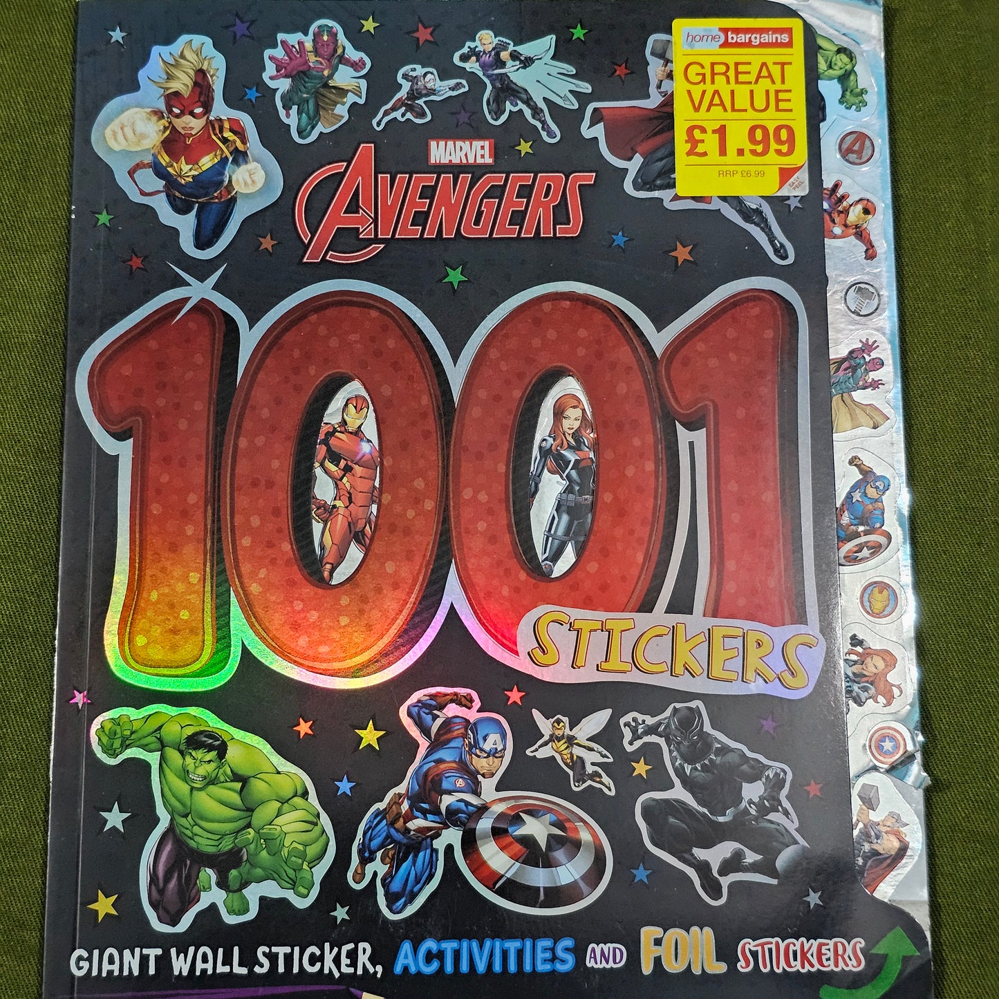 MARVEL AVENGERS: 1001 STICKERS