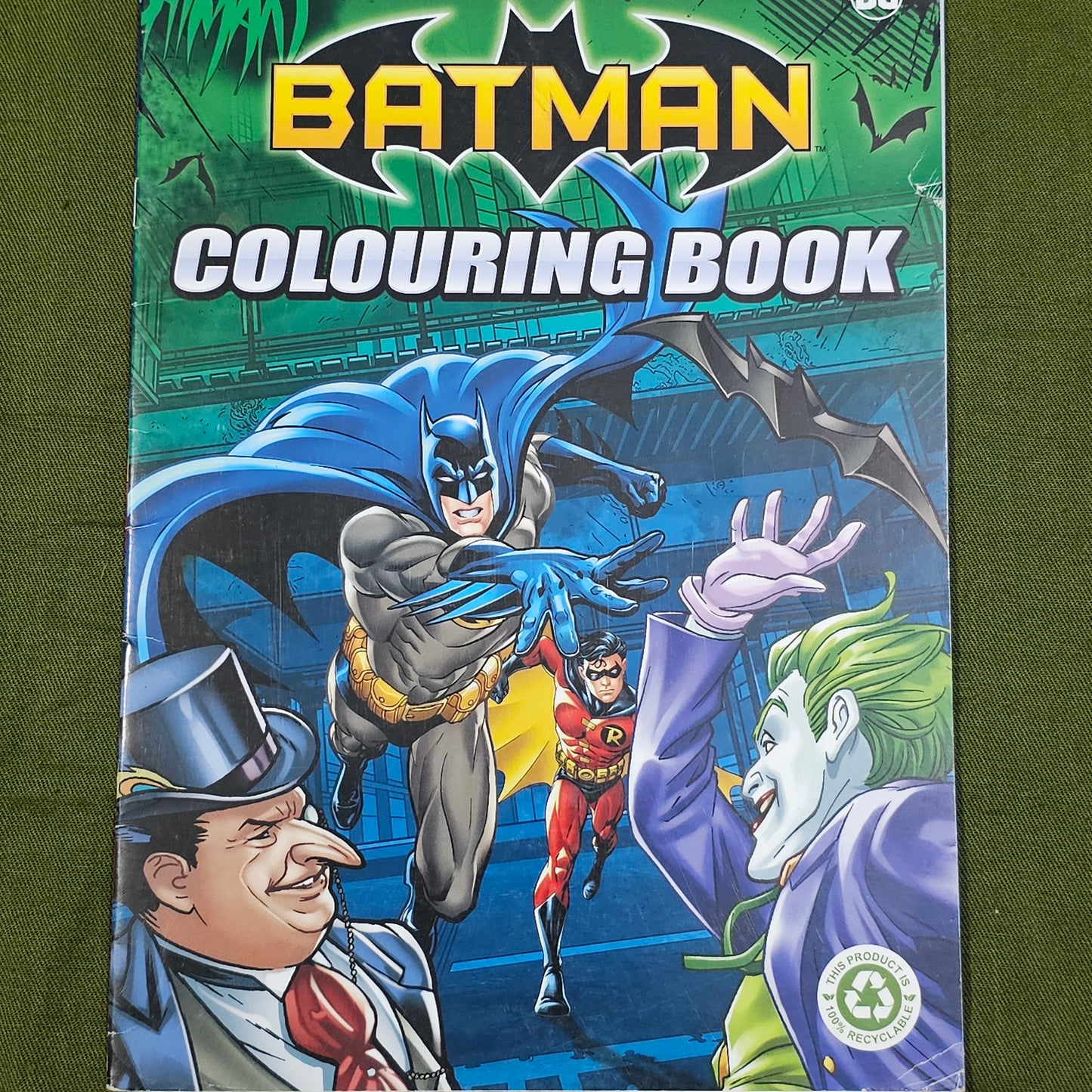 BATMAN : Colouring book